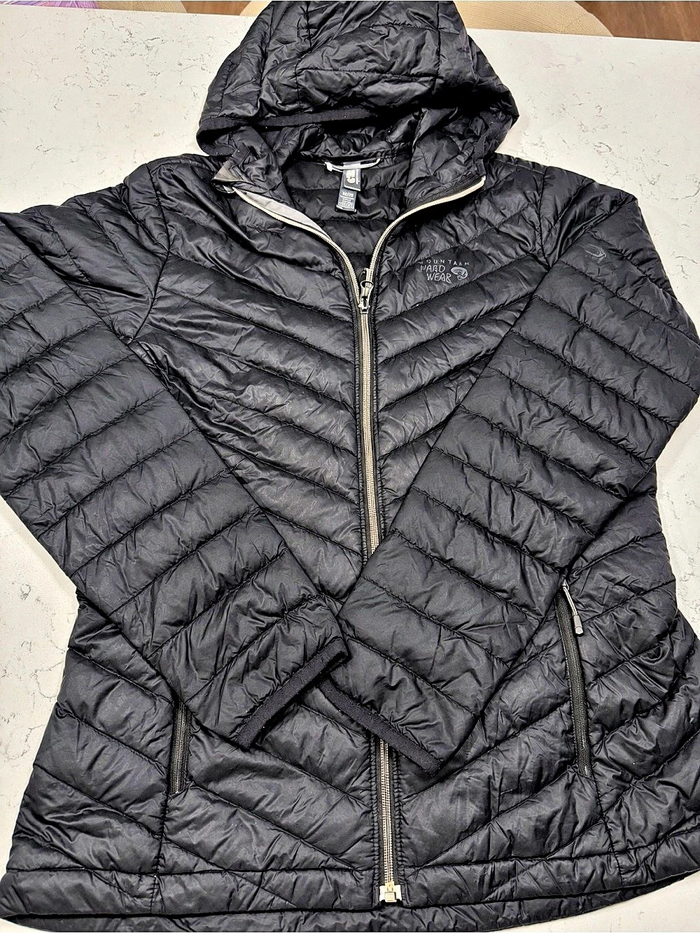 Mountain Hardwear Hooded Quilted Puffer Jacket Black Medium